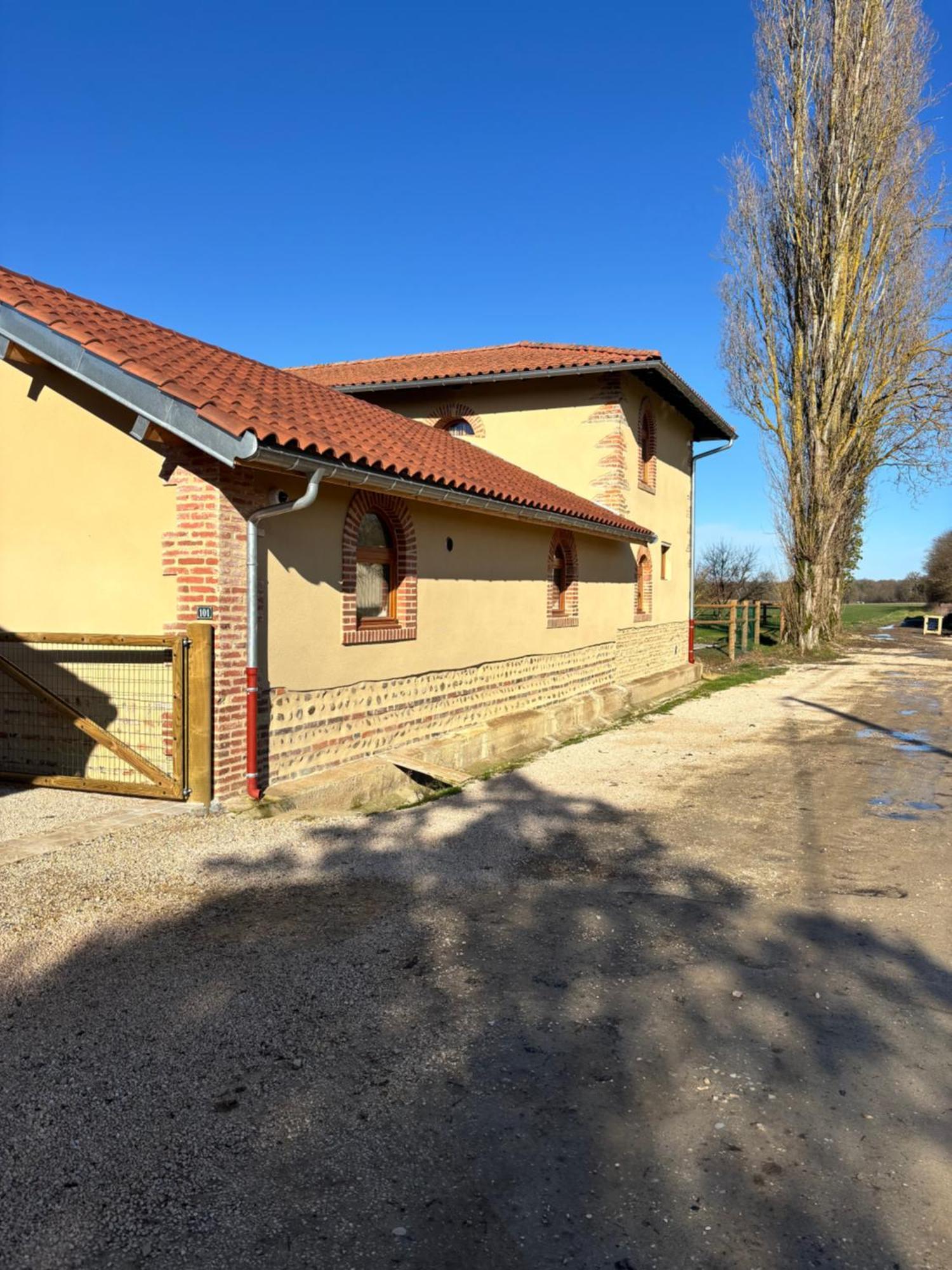 Le Domaine Du Pin Bed & Breakfast Châtillon-sur-Chalaronne Dış mekan fotoğraf